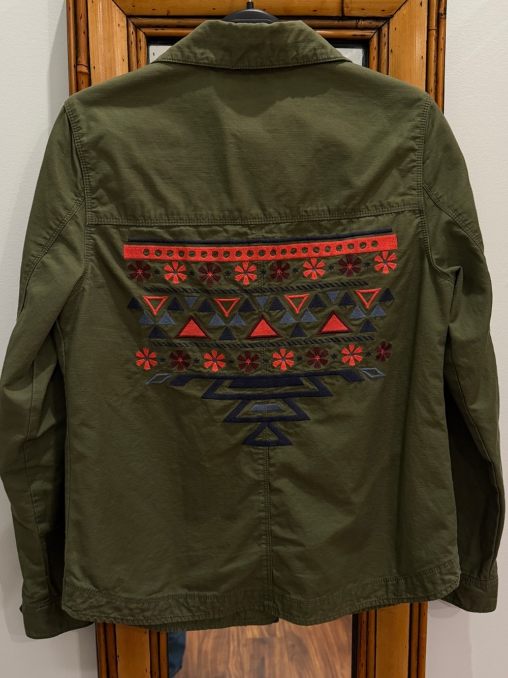 Old Navy shacket jacket shirt army green embroidered size XS